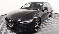 2024 Volvo S60 B5 Core Dark Theme