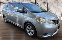 2011 Toyota Sienna 7-Passenger V6 FWD
