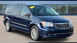 2014 Chrysler Town and Country Touring-L