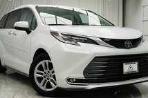 2024 Toyota Sienna Limited 7-Passenger