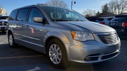 2016 Chrysler Town and Country Touring