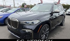 2022 BMW X7 M50i