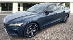 2022 Volvo S60 Recharge T8 R-Design Expression