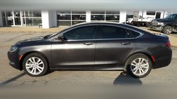 2017 Chrysler 200 Limited