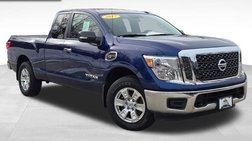 2017 Nissan Titan SV