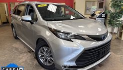 2022 Toyota Sienna XLE 7-Passenger