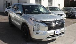 2023 Mitsubishi Outlander SE