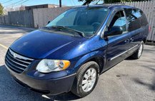 2006 Chrysler Town and Country Touring