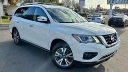2017 Nissan Pathfinder SL