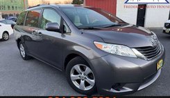 2012 Toyota Sienna LE