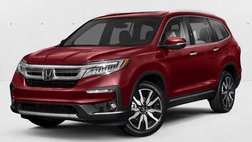 2019 Honda Pilot Touring w/Rear Captain's Chairs