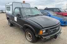 1996 Chevrolet S-10 Base