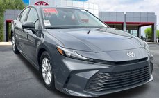 2025 Toyota Camry Hybrid LE