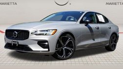 2024 Volvo S60 B5 Plus Dark Theme