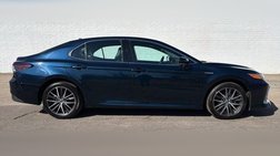2021 Toyota Camry Hybrid XLE