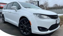 2020 Chrysler Pacifica Touring