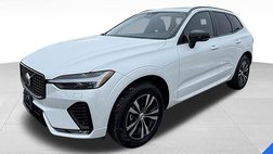 2025 Volvo XC60 B5 Core Dark Theme