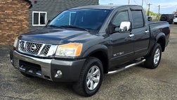 2010 Nissan Titan SE Crew Cab 4WD SWB