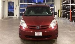 2010 Toyota Sienna LE 8-Passenger