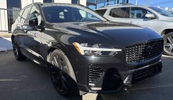 2024 Volvo XC60 Recharge T8 Ultimate Black Edition