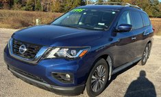 2017 Nissan Pathfinder SL