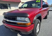 2002 Chevrolet S-10 LS