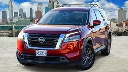 2023 Nissan Pathfinder SV