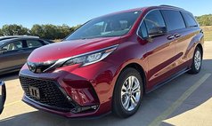 2022 Toyota Sienna XSE 7-Passenger