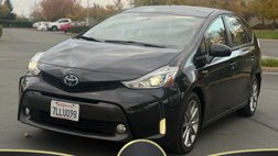 2015 Toyota Prius v Five