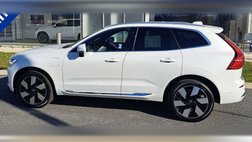 2023 Volvo XC60 Recharge T8 Plus Bright Theme