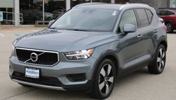 2019 Volvo XC40 T5 Momentum