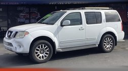 2010 Nissan Pathfinder LE
