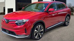 2025 VinFast VF8 Plus