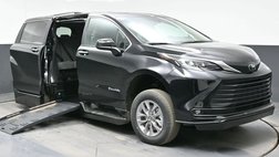 2026 Toyota Sienna XLE Van 4D