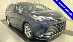 2025 Toyota Sienna Platinum 7-Passenger