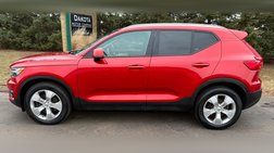 2021 Volvo XC40 T5 Momentum