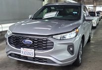2023 Ford Escape Hybrid ST-Line Select