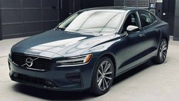 2022 Volvo S60 B5 Momentum