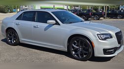 2023 Chrysler 300 S V8