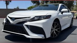 2024 Toyota Camry Hybrid SE