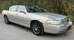2004 Lincoln Town Car Ultimate L