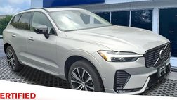 2025 Volvo XC60 B5 Plus Dark Theme