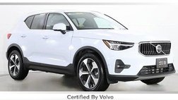 2025 Volvo XC40 B5 Plus Bright Theme