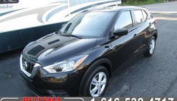2020 Nissan Kicks S