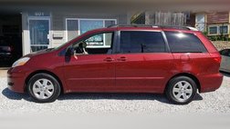 2009 Toyota Sienna LE 8-Passenger