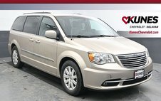 2014 Chrysler Town and Country Touring