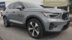 2023 Volvo XC40 B5 Plus Bright Theme