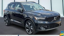 2026 Volvo XC40 B5 Plus