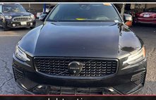 2024 Volvo S60 Recharge T8 Plus Black Edition