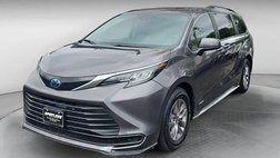 2021 Toyota Sienna LE 8-Passenger